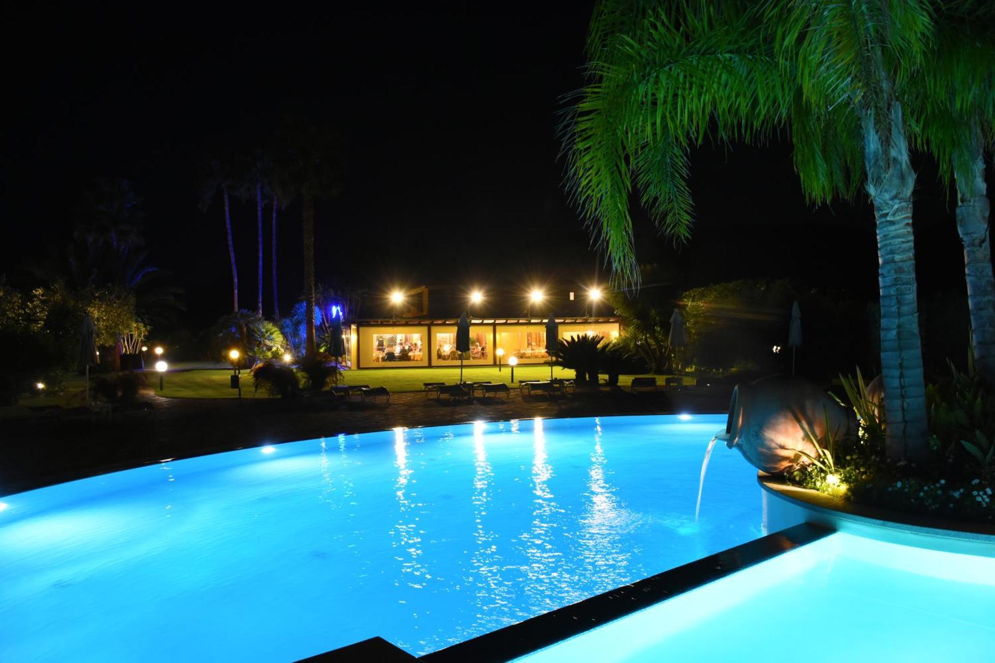 Le Anfore Hotel Villasimius Kültér fotó