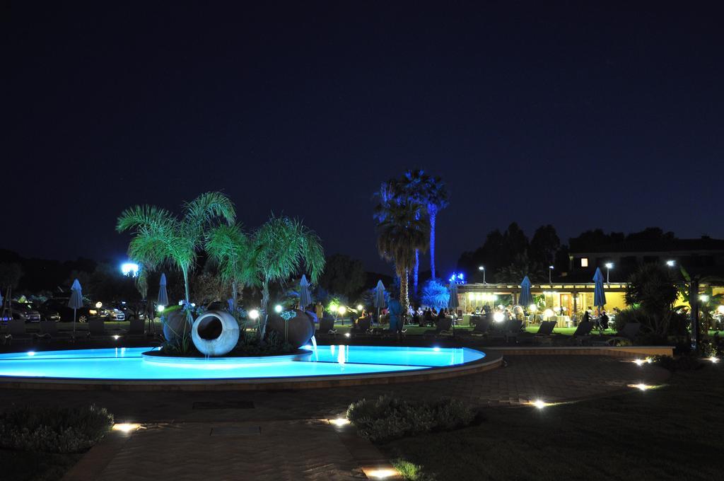 Le Anfore Hotel Villasimius Kültér fotó
