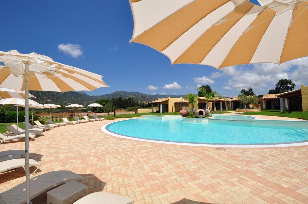 Le Anfore Hotel Villasimius Kültér fotó
